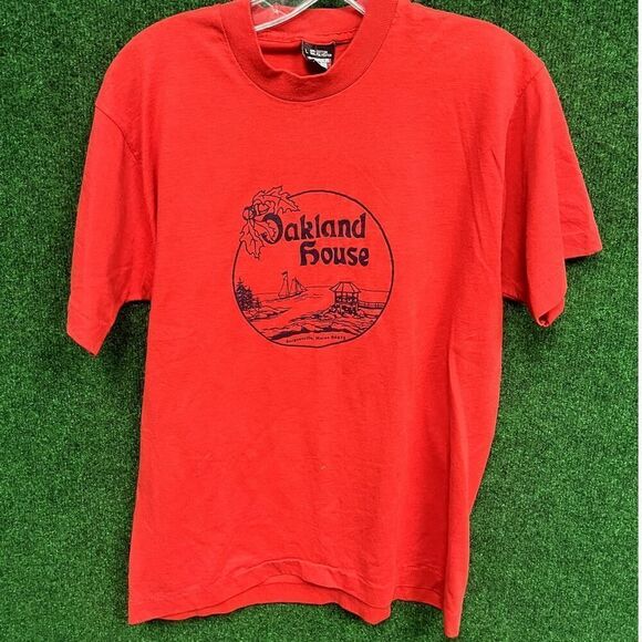 90s Maine Beach + Sailing Themed Red T-Shirt Size Large Unisex Gift - Picture 1 of 4